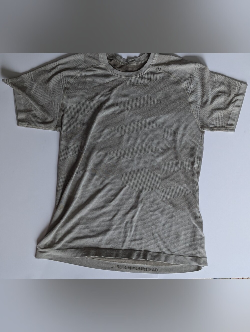 Lululemon Men's Metal Vent Tech Short Sleeve Shirt - Heathered Grey Green Small
